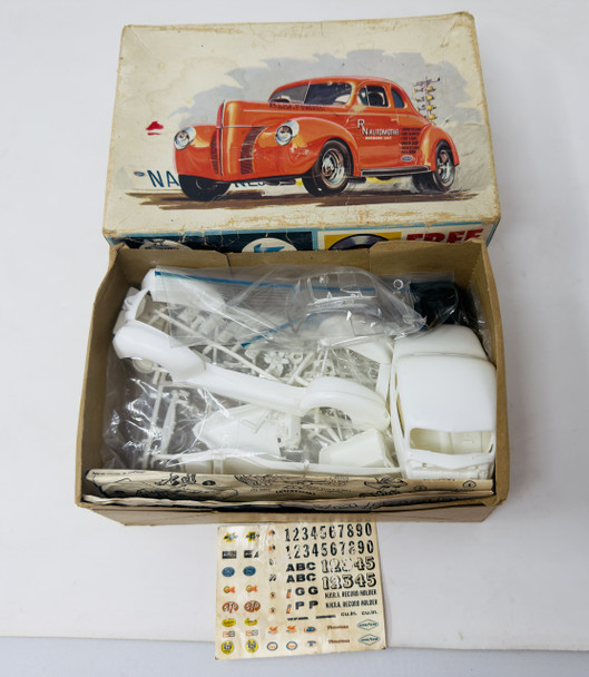 1940 '40 Ford Coupe 1:25 , OPEN BOX, AMT