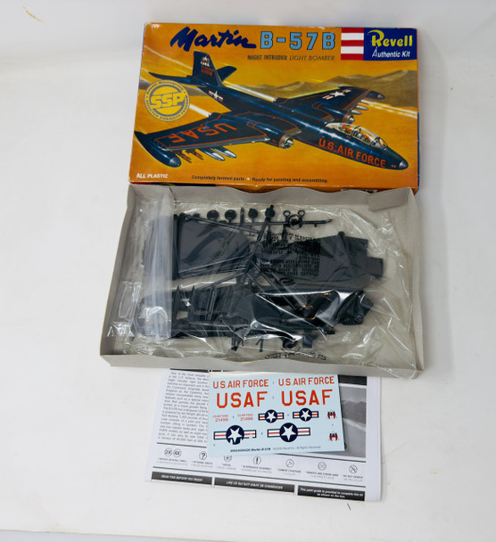 MARTIN B-57B, 1/81,   OPEN BOX, REVELL