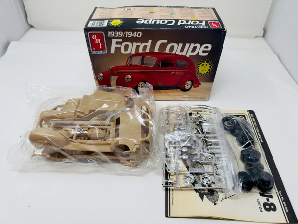 1939/40 FORD COUPE, 1/25, OPEN BOX, AMT ERTL