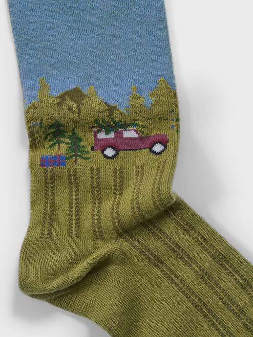 Men's Woods Green Christmas Tree Socks Close Up