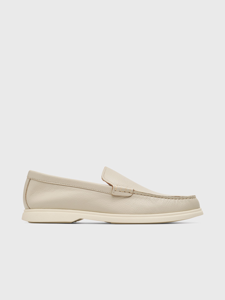 Leather Grain Loafers in Pearl