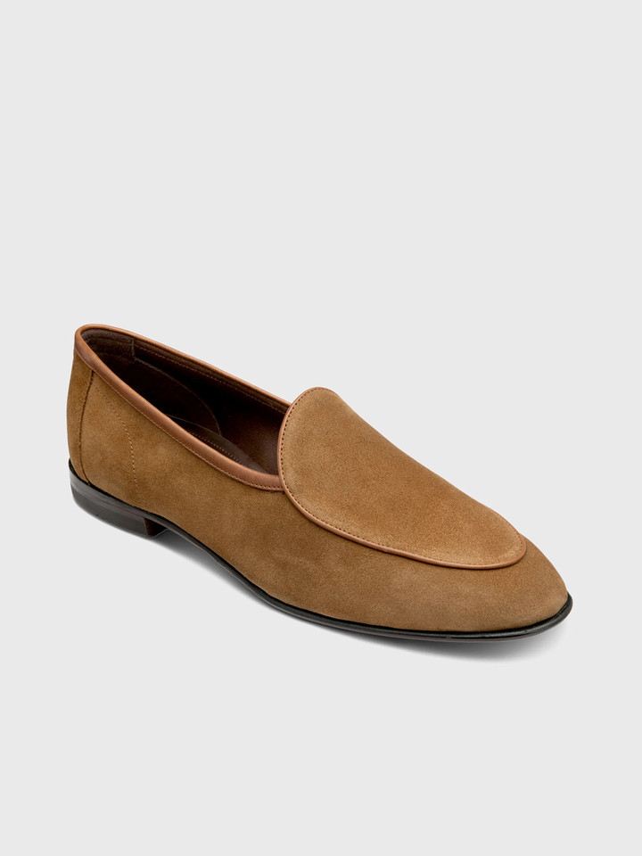 Loake Belgrave Suede Loafer in Chestnut