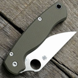 Spyderco Para Military 2 Scales – Aggressive Agent Series – Clip Side Liner Delete – Anodized