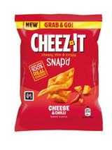 Cheez-It Cheese & Chilli Baked Snacks 20 x 40g deliver a bold cheesy crunch with a spicy chilli twist. Perfect for pubs, parties, offices, or on-the-go snacking.