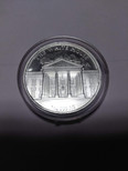 Uncirculated Donald Trump 45th Presidential, White House Private Mintage, Limited Edition Mint. 1 Troy Oz .999 Fine Silver Round in Plastic Protection case