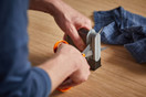 Fiskars 1005137 Scissors Sharpener, 3.5 x 10.2 x 9.8 cm, Orange (Scissors sharpener right-handed users - 1