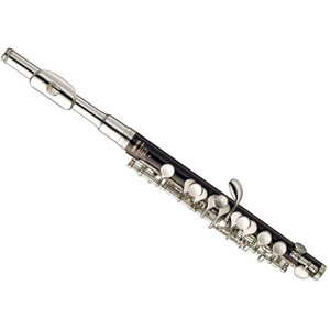 Yamaha YPC32 piccolo