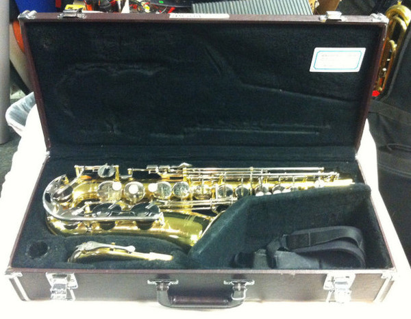 Yamaha YAS26 standard alto saxophone