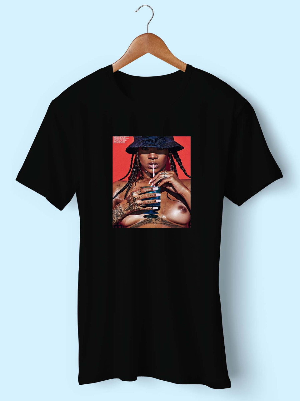 om karakterisere kimplante Rihanna Sexy Cover Magazine Best Men T Shirt