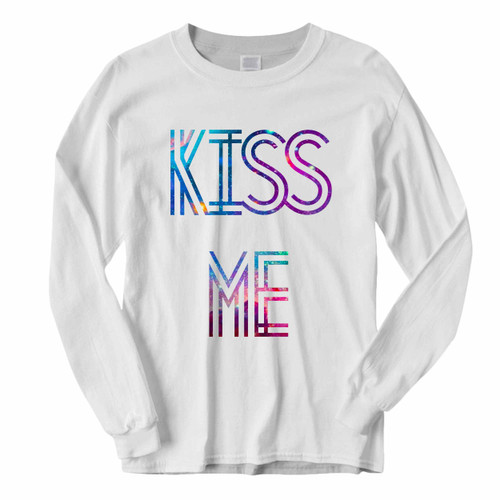 This classic fit Kiss Me Title Long Sleeve Shirt is casually elegant and very comfortable. With fine quality print to make one stand out, it's a perfect fit for every occasion.