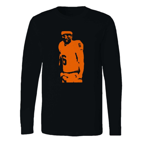 This classic fit baker mayfield quarterback long sleeve shirt is casually elegant and very comfortable. With fine quality print to make one stand out, it's a perfect fit for every occasion.