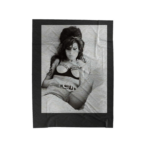 Amy Winehouse Sexy On The Bed Amy Velveteen Blanket
