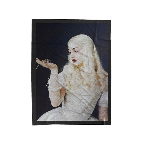 Anne Hathaway Alice In Wonderland White Queen Velveteen Blanket