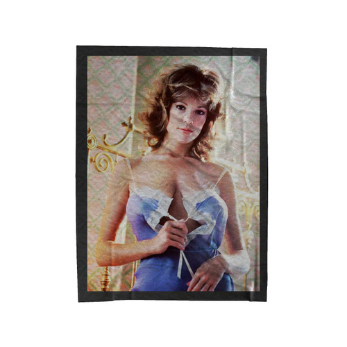 Candy Loving Hot Pose Velveteen Blanket