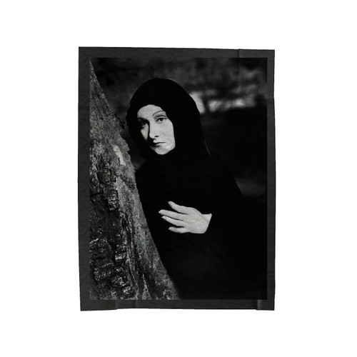 Gloria Holden Dracula's Daughter Velveteen Blanket
