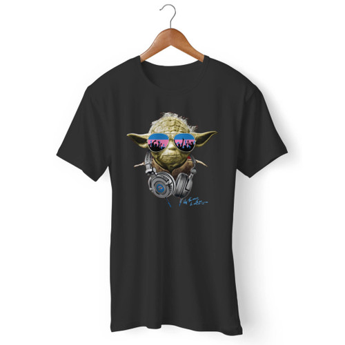 Star Wars Master Yoda May The Music Be With You Men T Shirt
