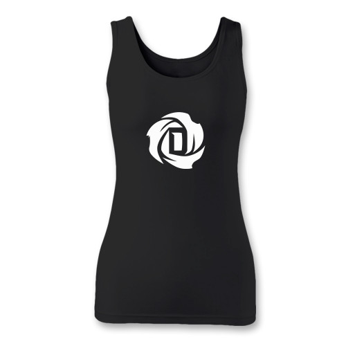 High quality print of this slim fit derrick rose logo women tank top will turn heads. And bystanders won't be disappointed - the racerback cut looks good one any woman's shoulders.