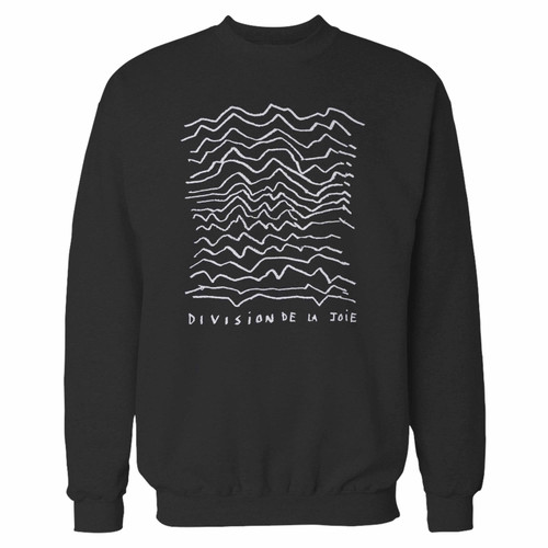 Your division de la joie crewneck sweatshirt just got an update. This super comfortable and lighter weight crewneck will become your favorite go-to sweatshirt. The cozy spandex cuffs and waistband make this pill-resistant sweatshirt a fan favorite.And your group will look and feel their best in this premium ringspun cotton crew.