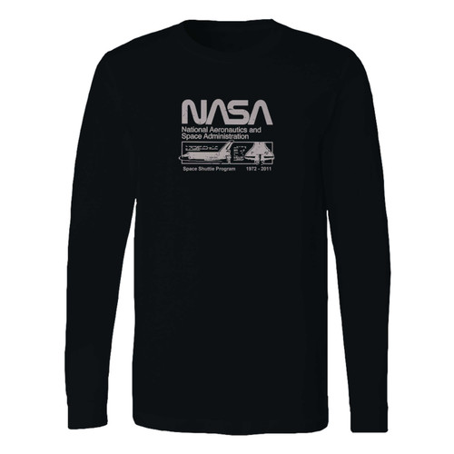 This classic fit nasa boys classic space shuttle logo long sleeve shirt is casually elegant and very comfortable. With fine quality print to make one stand out, it's a perfect fit for every occasion.