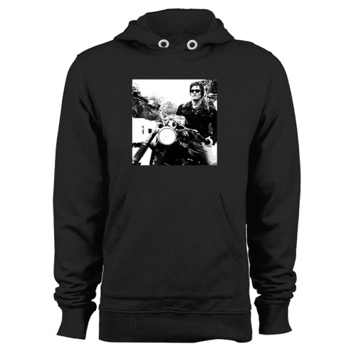 Was created with comfort in mind, this daryl dixon reedus hoodie lighter weight is perfect for any activity. Teams and groups love this hoodie for its affordable price and variety of colors.