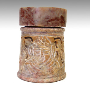 Soapstone essential oil burner with Buddha motif Soapstone essential oil burner with Buddha motif