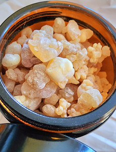 2 ounce amber, glass jar of Ethiopian frankincense resin incense 2 ounce amber, glass jar of Ethiopian frankincense resin incense