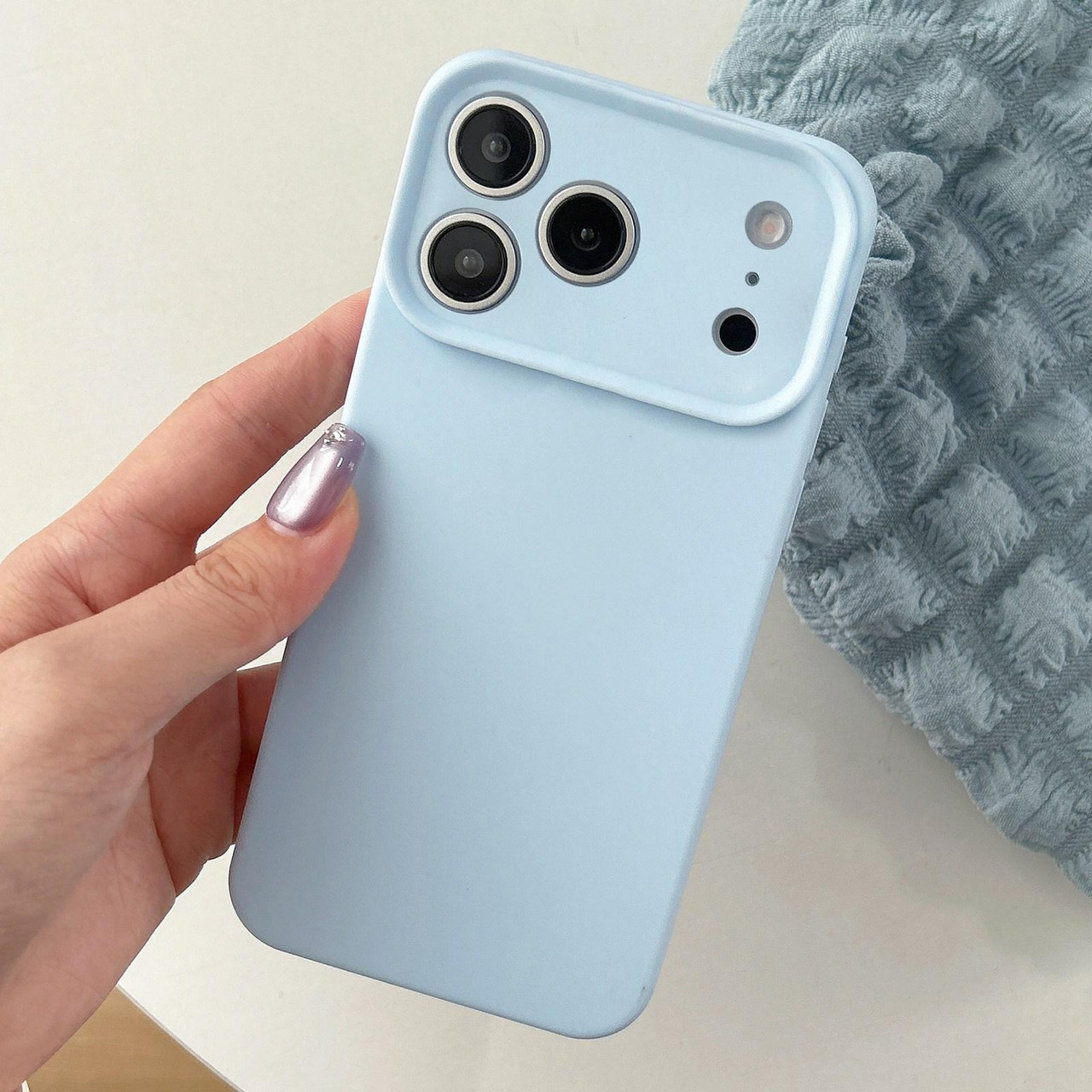 iPhone 17 Pro Max Precision Hole Camera Frame Solid Color Phone