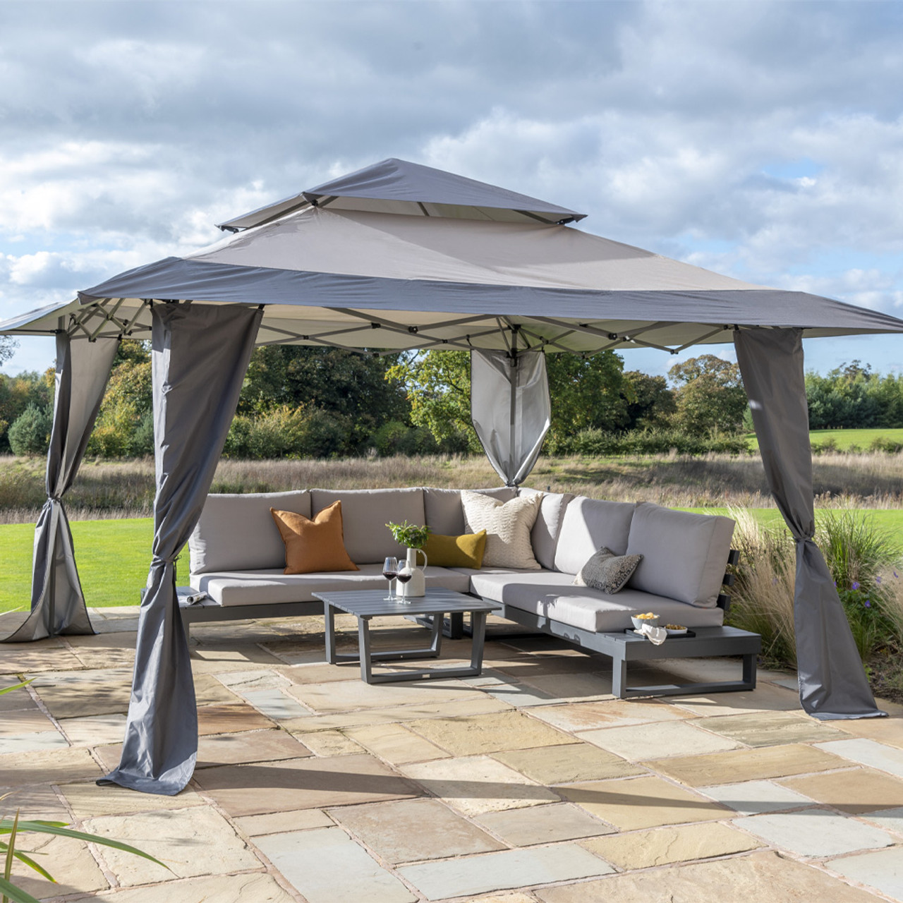 Pop up sale folding gazebo