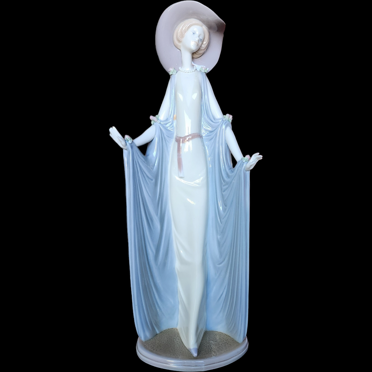 Lladro_Elegant_Ladies_Afternoo