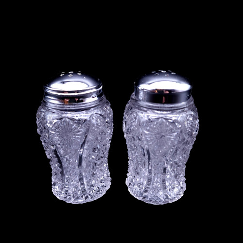 IMPERIAL GLASS-OHIO Daisy and Button Clear Shaker Set with Metal Lids