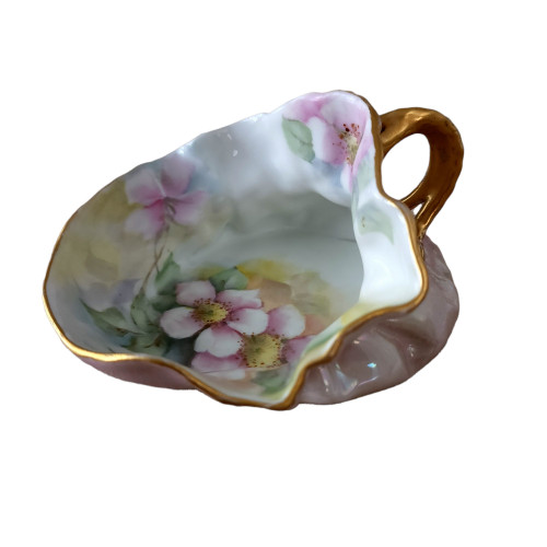 TRESSEMANES & VOGT Antique Limoges France Hand Painted Collectible Spittoon TRESSEMANES & VOGT Antique Limoges France Hand Painted Collectible Spittoon