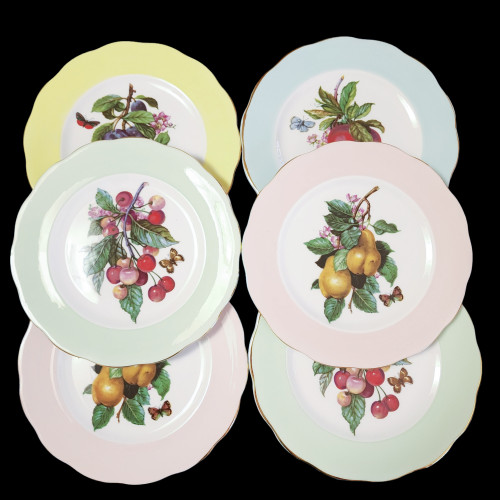 Queen Anne Fruits Rim Scalloped Gold Trim Luncheon Plates Set of 6 England