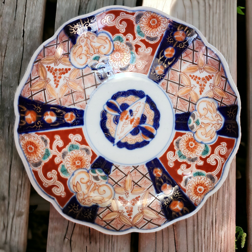8 1/2" Antique Japanese Imari Plate with a Scalloped Shaped Edge