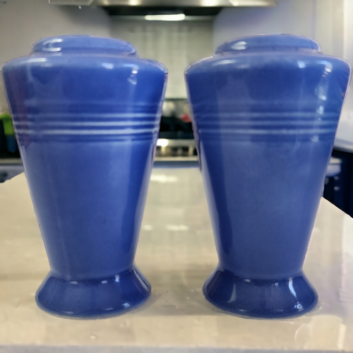  Homer Laughlin Kitchen Kraft Fiesta Harlequin Mauve Blue Salt & Pepper Set