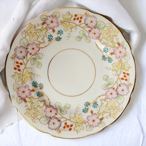Royal Stafford Hedgerow Floral Vine / Berries Bread & Butter Plate   