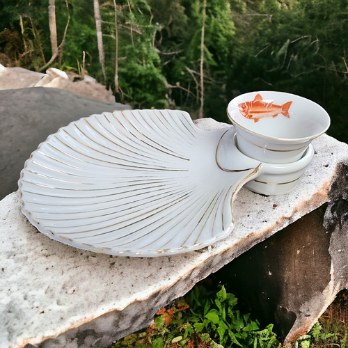 Royal Crown Porcelain Shell Shaped Appetizer Server with  Sauce Cup Ramekin