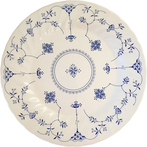 Churchill Finlandia Chelsea Blue Flowers Scalloped Dinner Plate Colombia