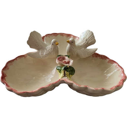 Sadek Jay Willfred Doves with Roses Clam Shells White & Pink Dish