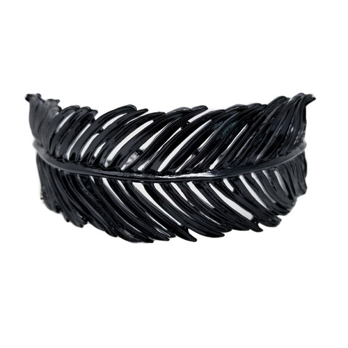 Oscar de la Renta Black Palm Leaf Collar Necklace