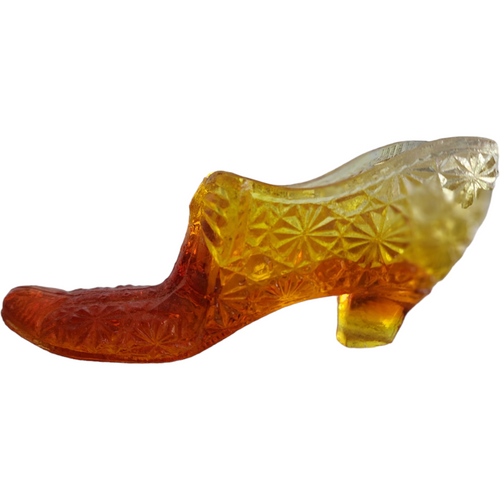 Kanawha Glass Amberina Daisy & Button Glass Slipper Vase