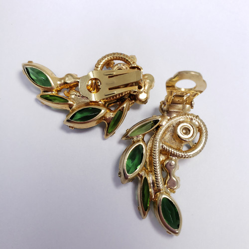 Juliana DeLizza & Elster Large Green Leaf in Gold Clip On Earrings