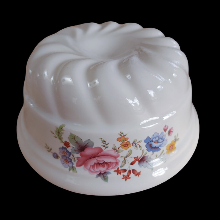 Sadler Embossed Pink Rose Blue&Yellow Flowers Jello Pudding Mold Wall Hanging