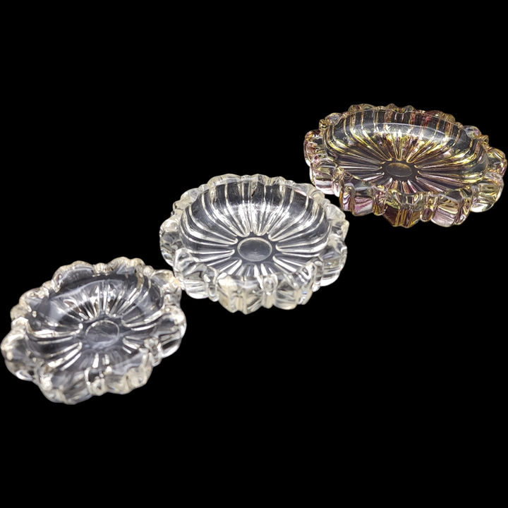 Hazel-Atlas Fluted Round Ridged Stacking Clear Round Nesting Ashtrays Set of 3