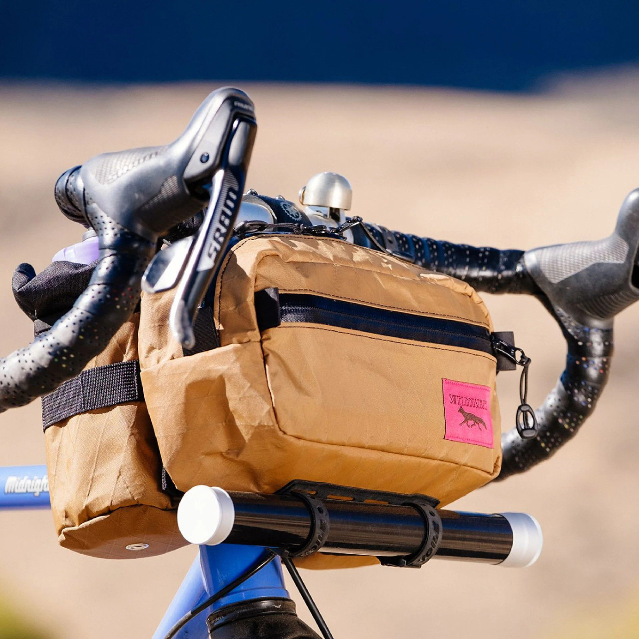 Swift Industries Kestrel Handlebar Bag - Freshtripe Swift Industries Kestrel Handlebar Bag - Freshtripe