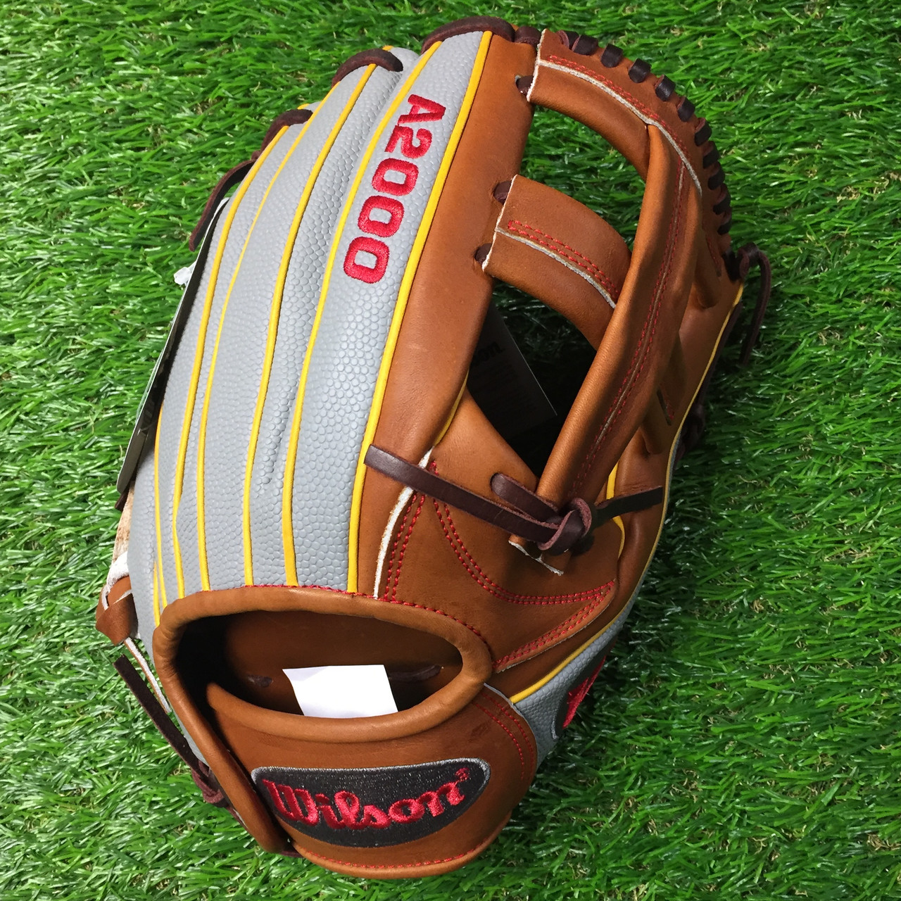 used wilson a2000 baseball glove