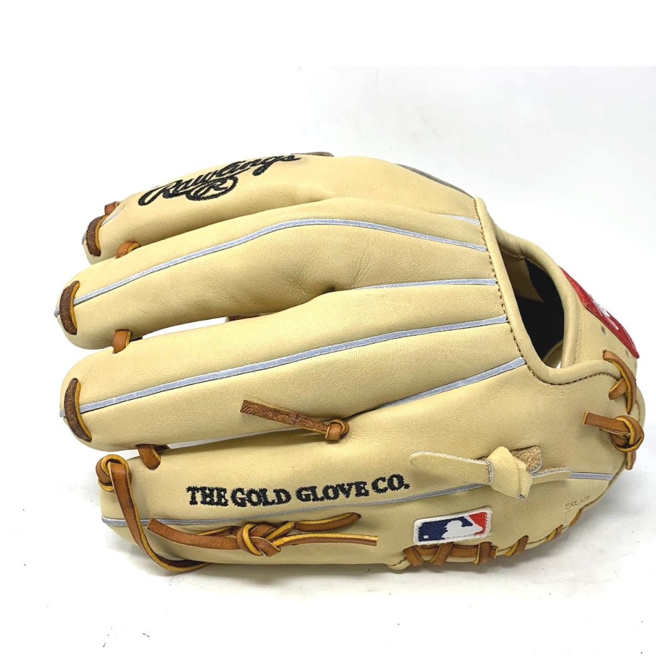 Gameday 57 Series Jeremy Peña Heart of the Hide Glove