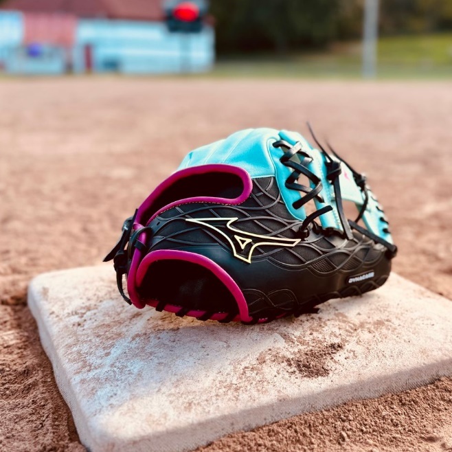 mizuno-mint-dyna-cage-baseball-glove-11-and-half-inch-infield-5.jpg