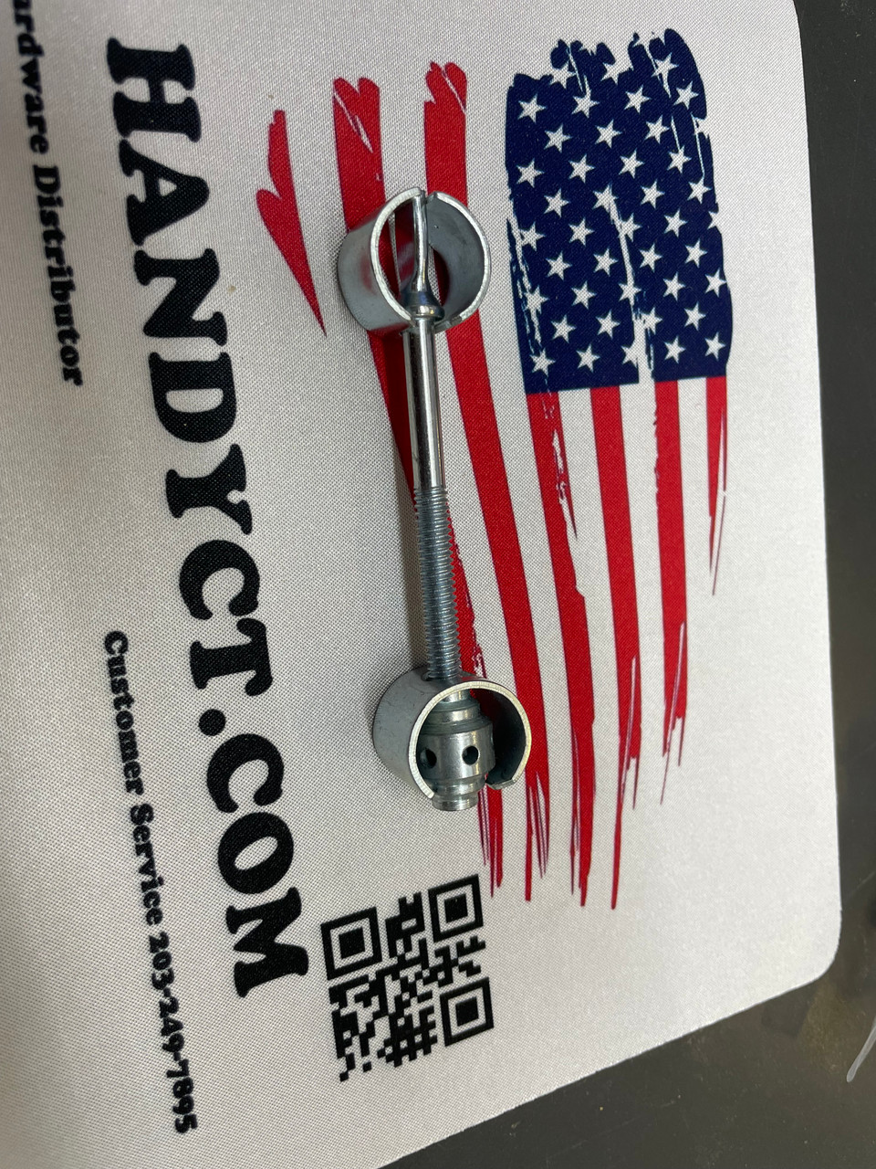 Dog Bone Fasteners, Complete tight joint, One. Countertop fastener