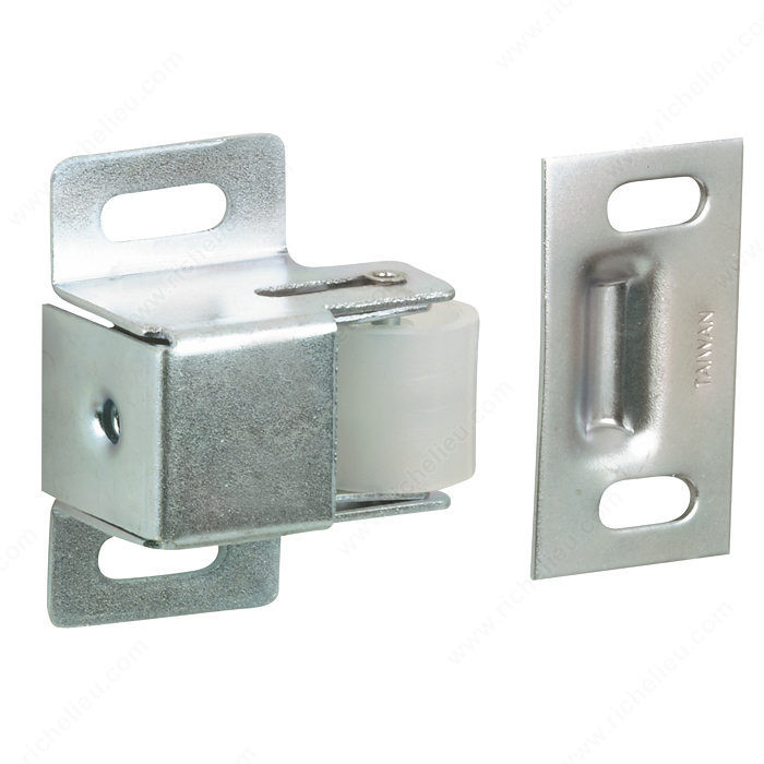 Single Roller Catch, Type Single / Large, Features With UPC Code / With