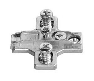 Salice B2RGE39/17 Slide-On Mounting Plate, zinc, nickel-plated, with pre-installed 11mm euroscrews, 3mm Mod 5 Salice B2RGE39/17 Slide-On Mounting Plate, zinc, nickel-plated, with pre-installed 11mm euroscrews, 3mm Mod 5